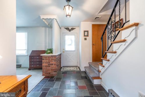 962 Kulp Rd, Perkiomenville, PA 18074-9634