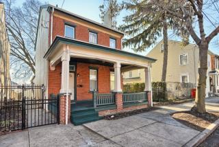 562 Chestnut St, Pottstown, PA 19464-5620