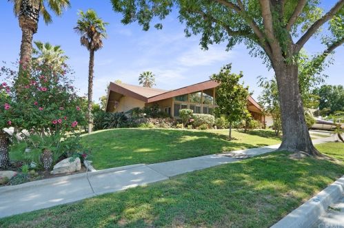 5451 Glenhaven Ave, Riverside, CA 92506-3536