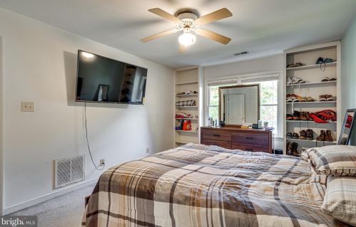 6404 Forest Grove Dr, Fredericksburg VA  22407-6344 exterior