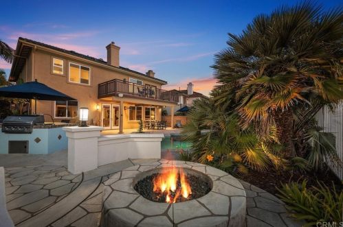 12822 Seabreeze Farms Dr, San Diego, CA 92130-3735