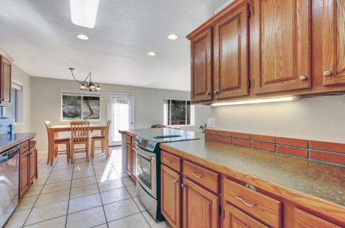 17155 Oscar Dr, Grass Valley CA  95949-7220 exterior