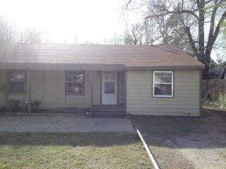 407 Kessler St, Wichita KS  67213-2329 exterior