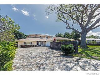 214 Aikane St, Kailua, HI 96734-1603