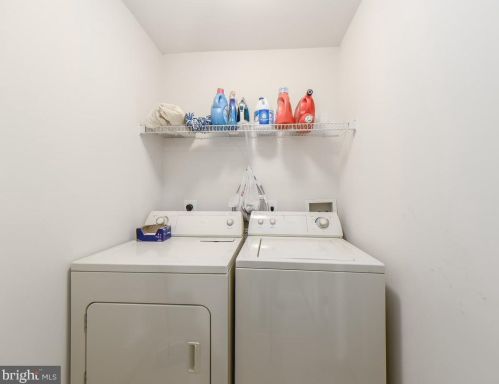 172 Limestone Way, Fredericksburg VA  22406-7466 exterior