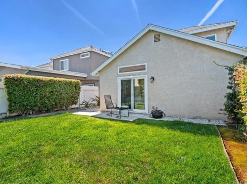 808 Windcrest Dr, Carlsbad CA  92011-3712 exterior