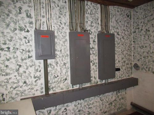 1819 Spg Rd, Carlisle PA 17013-1151 exterior