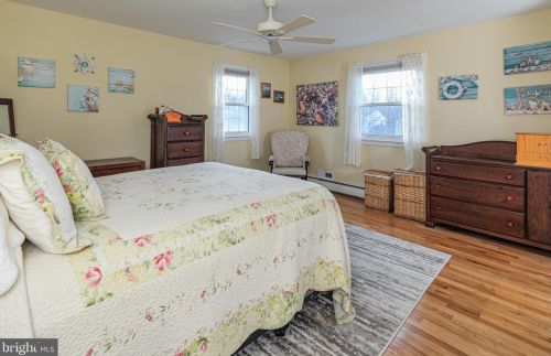 16 Vanderveer Dr, Lawrence Township NJ  08648-3151 exterior
