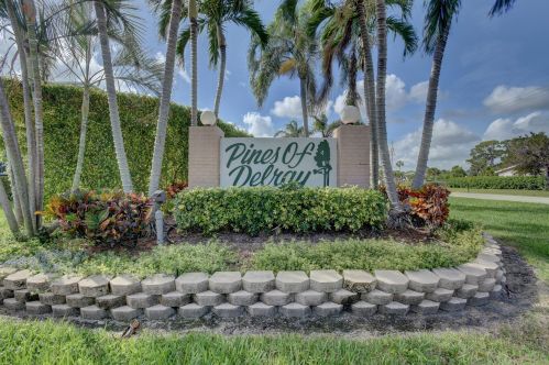 1020 Silk Oak Ter, Delray Beach FL  33445-5960 exterior