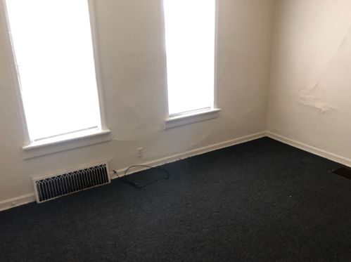 126 Center St, Milwaukee, WI 53212-0028