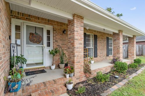 6046 Meursalt Rd, Milton FL  32570-1726 exterior