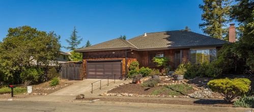 5215 Beaumont Way, Santa Rosa, CA 95409-2811