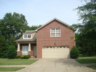 6209 Rivervalley Dr, Nashville, TN 37221-6577
