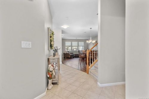 179 Woodlands Dr, Tuxedo Park, NY 10987-4803
