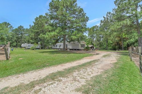 130 River Point Way, Chita, TX 75862-8678