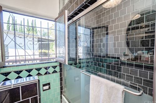 232 Euclid Ave, Long Beach CA  90815-2518 exterior