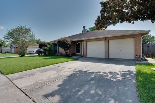 3726 Maplewood Dr, Morgans Point TX  77571-3996 exterior