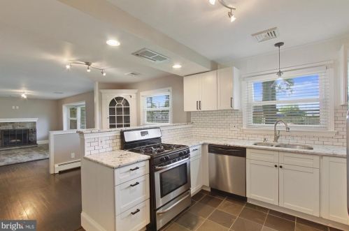 41 Roosevelt Blvd, Lancaster PA 17601-4039 exterior