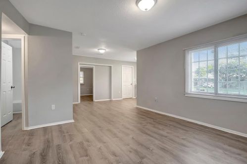 9780 Park Lake Dr, Pinellas Park FL  33782-3563 exterior
