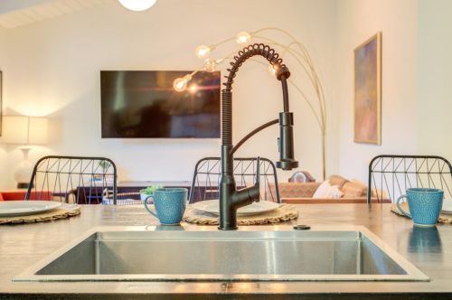 624 Tucker Ave, Lake Nacimiento CA  93446-2726 exterior