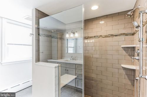 501 Delaware Ave, Lansdale PA 19446-3419 exterior