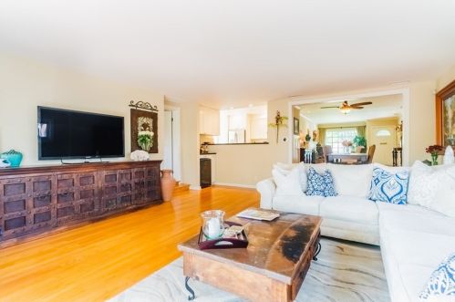 3622 Myrtle Ave, Long Beach, CA 90807-4146
