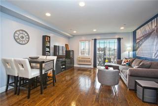 6914 41st Ave, Long Island City, NY 11377