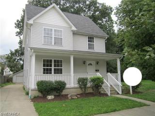 2280 97th St, Cleveland, OH 44106-3556