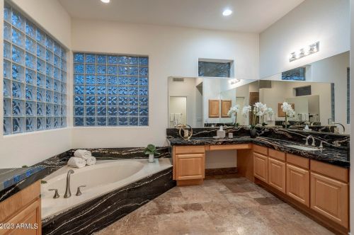 6738 Amber Sun Dr, Scottsdale AZ 85266-7032 exterior