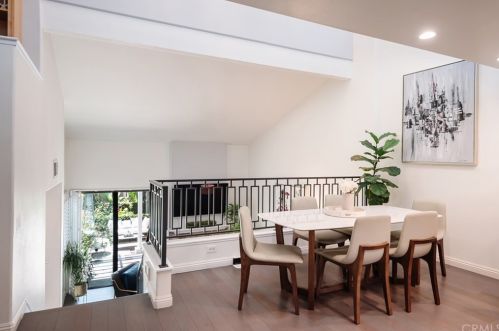 4 Bermuda Ct, Manhattan Beach CA  90266-7240 exterior