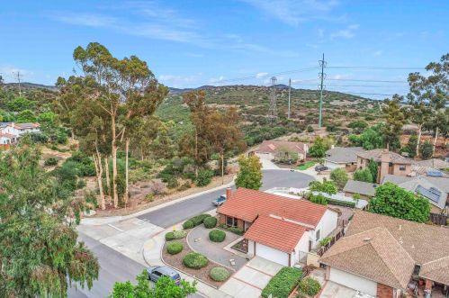 4677 Rueda Dr, San Diego, CA 92124-2335