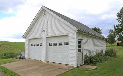 13840 Millersburg Rd, Danville, OH 43014-9003