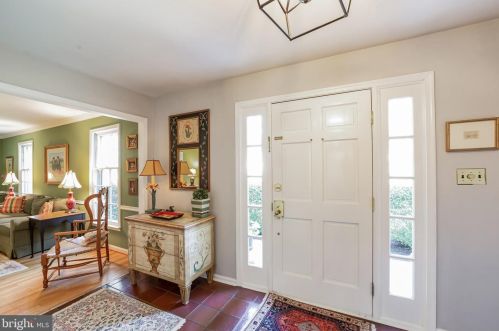 709 Malin Rd, Newtown Square PA  19073-2510 exterior