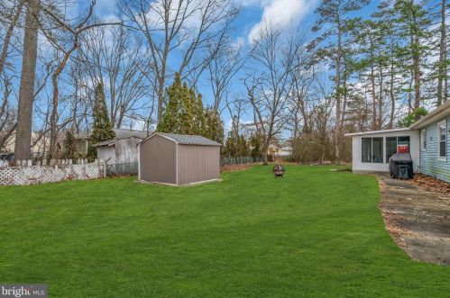 262 Phillips Ave, Browns Mills NJ  08015-1961 exterior