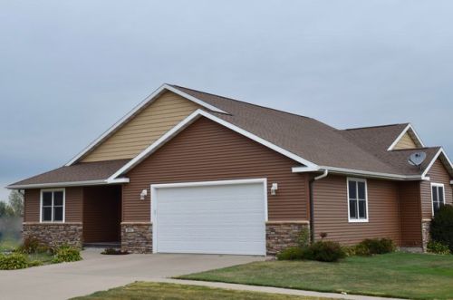 845 Rolling Hills St, Newburg Corners, WI 54614-8914