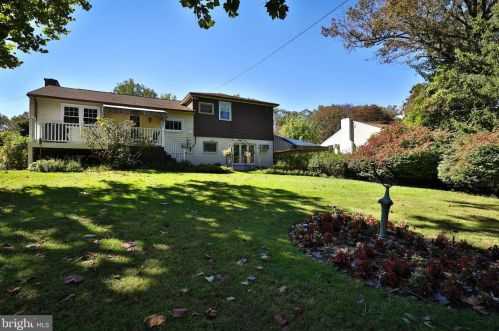 2415 Ball Rd, Willow Grove PA  19090-1509 exterior