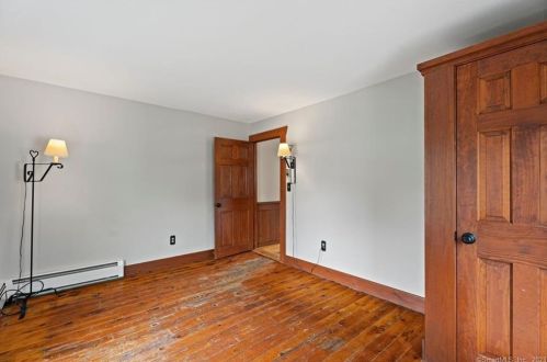 1305 Main St, Wapping CT  06074-2454 exterior