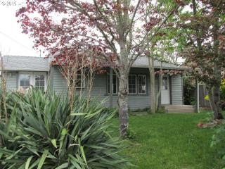 41 Jorgen St, Winston, OR 97496-8597