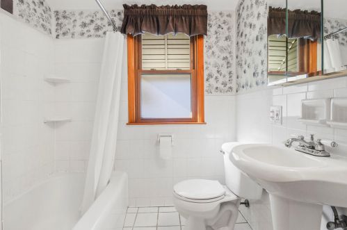 3603 87 St, Milwaukee WI 53224-5424 exterior