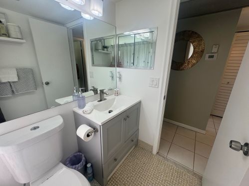125 Dorchester F, West Palm Beach FL  33417-1442 exterior