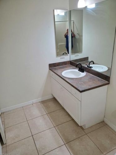 518 Aspen Ave, Lehigh Acres FL 33974-9613 exterior