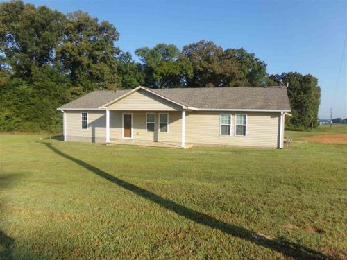 10765 State Route 200, Luray, TN 38352
