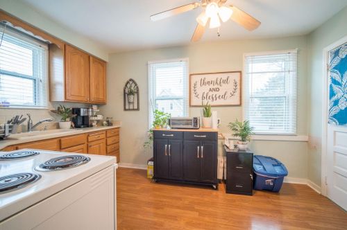 1632 94th St, Milwaukee WI  53214-4113 exterior