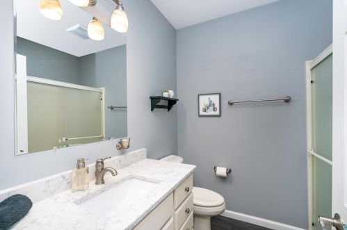 2720 Northridge Dr, Duluth MN  55811-4210 exterior