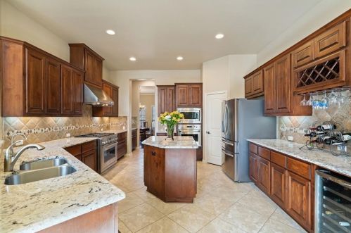 618 Emma Loop, Austin TX 78737-1457 exterior