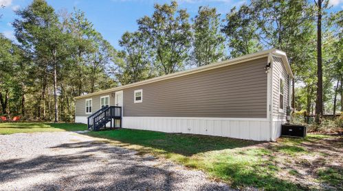 84 Rubens Ln, Defuniak Springs FL  32433-4700 exterior