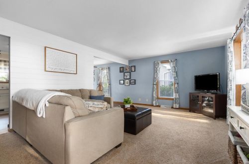 403 Rockrose Dr, Fond Du Lac, WI 54935-1832