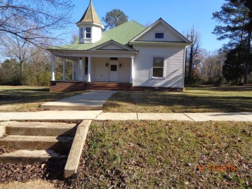 110 Mcadams St, Millport, AL 35576-2725