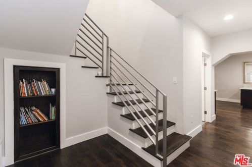 3200 Wrightwood Dr, North Hollywood CA  91604-3936 exterior