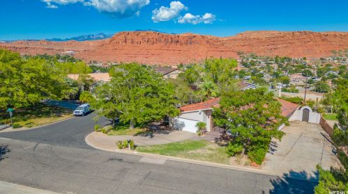 380 Donlee Dr, Saint George, UT 84770-4540